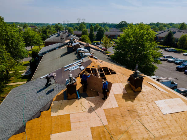 24/7 Emergency Storm Damage Roof Repair experts in Columbia, IA